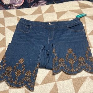Embroidered Denim Jeans with Floral Design